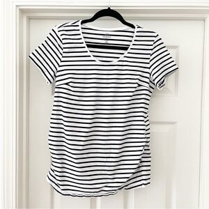 H&M MAMA white black striped scoop neck maternity tee size large